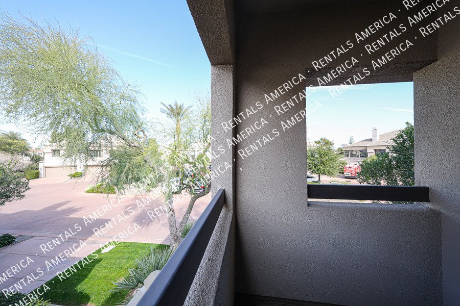 Stunning Scottsdale Condo property image