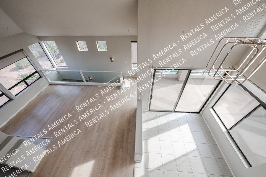 Stunning Scottsdale Condo property image