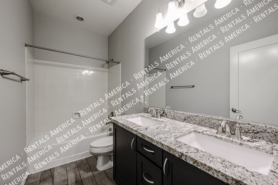 Available! Chandler 3 bed + Loft, 2.5 bath property image