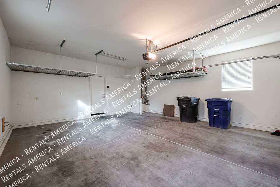 Available! Chandler 3 bed + Loft, 2.5 bath property image