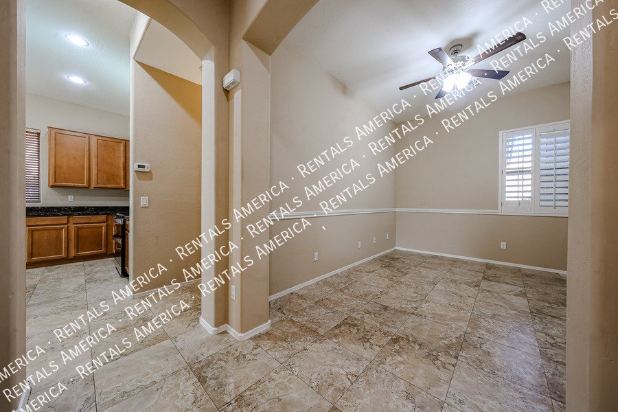 8351 W Rosewood Ln property image