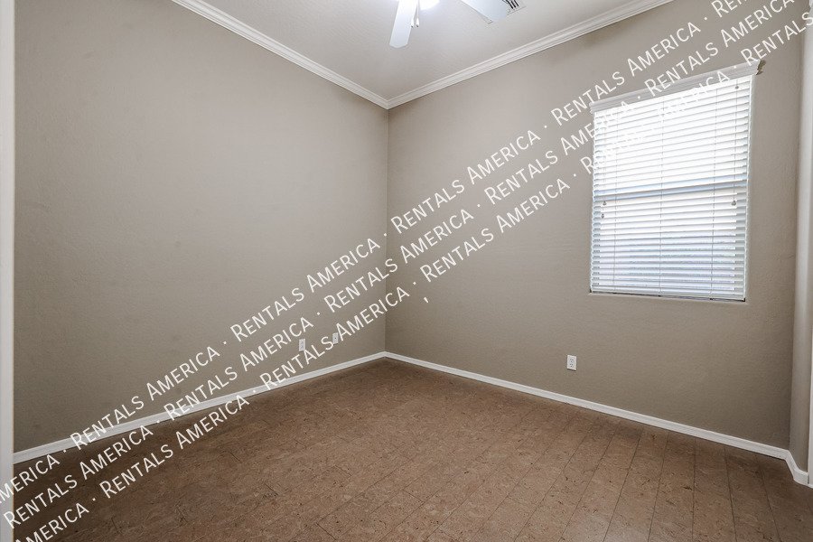 8351 W Rosewood Ln property image