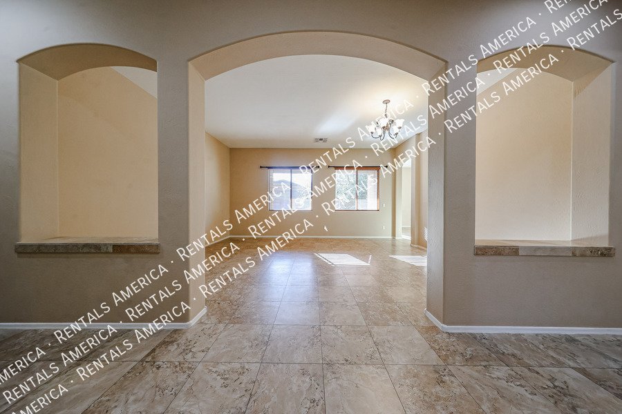 8351 W Rosewood Ln property image