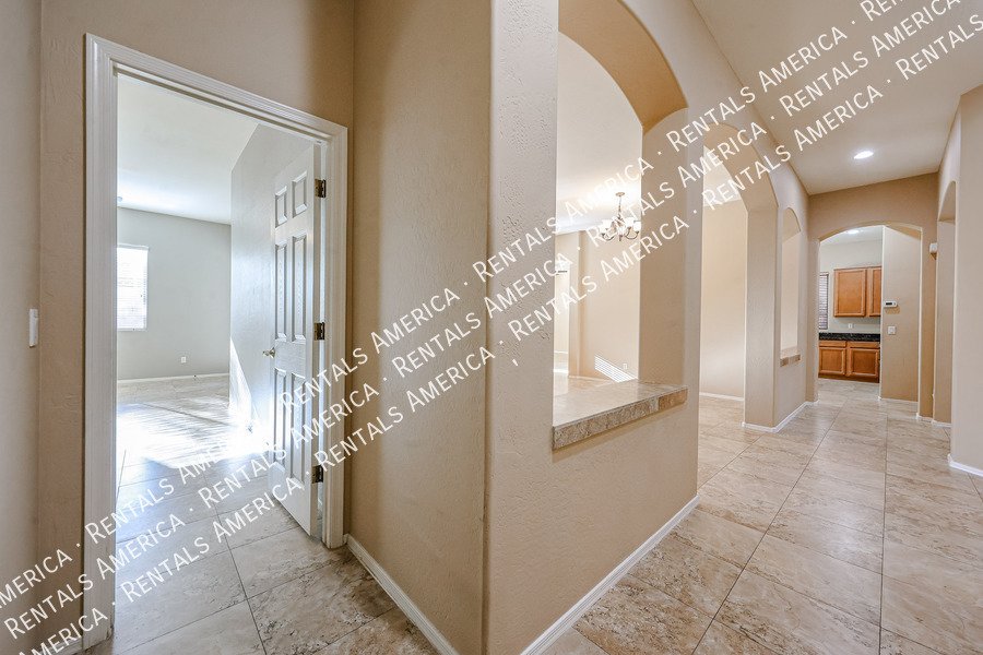 8351 W Rosewood Ln property image