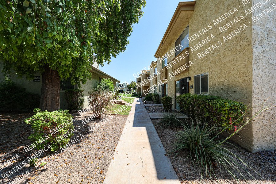 4630 N 68th St property image