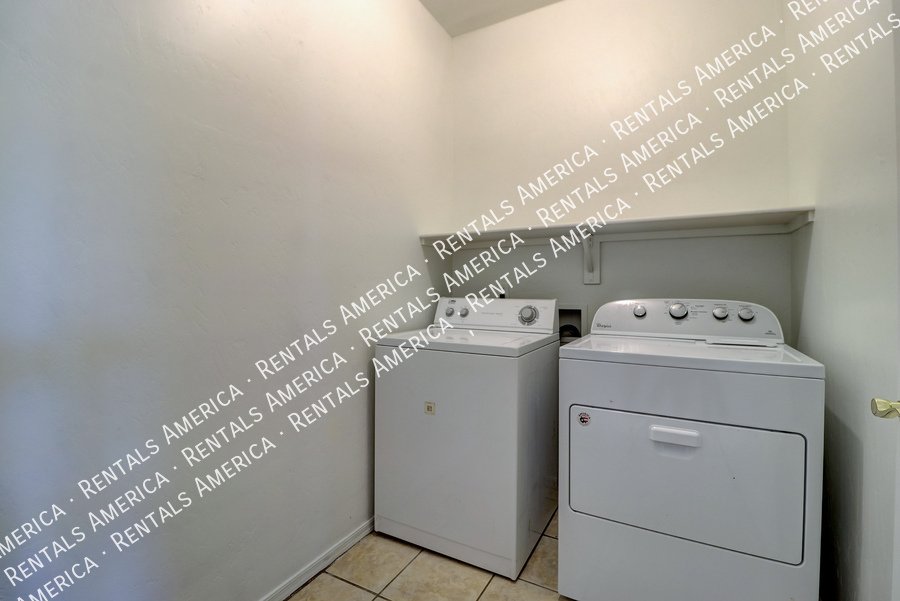 3 Bed 2 Bath in Coolidge property image