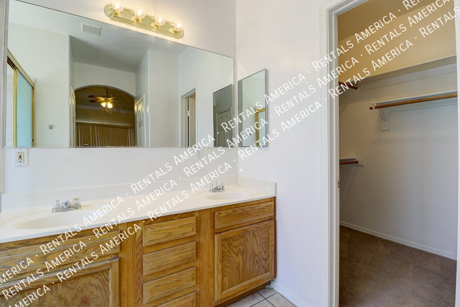 3 Bed 2 Bath in Coolidge property image