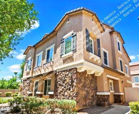 Charming 3 bedroom property image