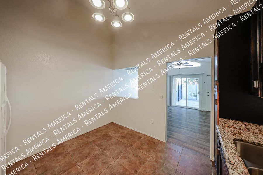 3/2 Bath Townhouse  in Beautiful Mesa Riverview Area property image