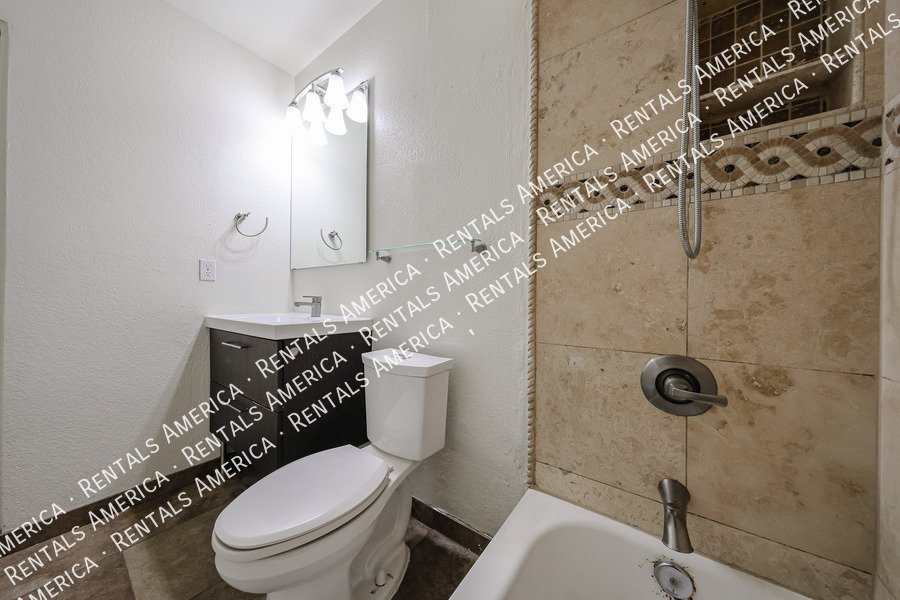 3/2 Bath Townhouse  in Beautiful Mesa Riverview Area property image