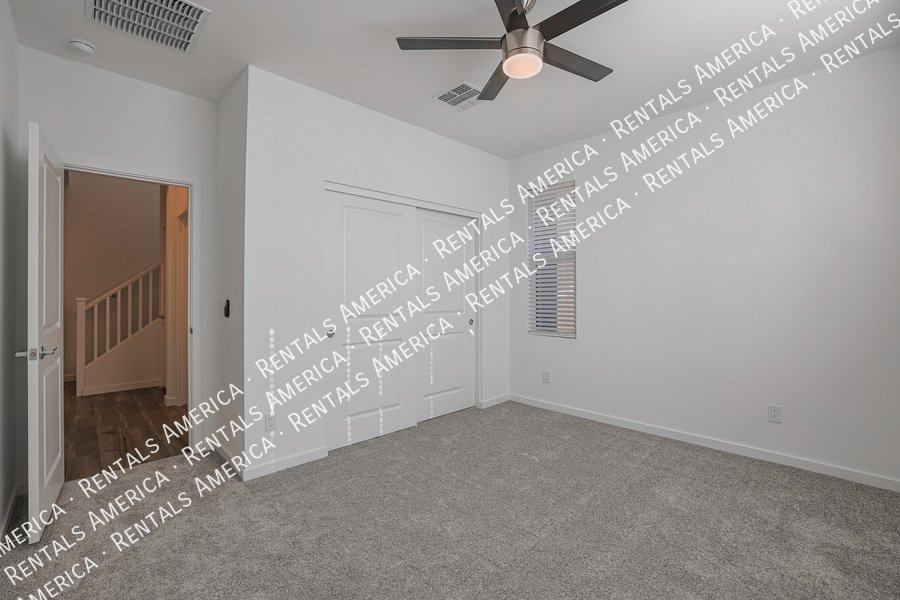 Beautiful Home With Appliances property image