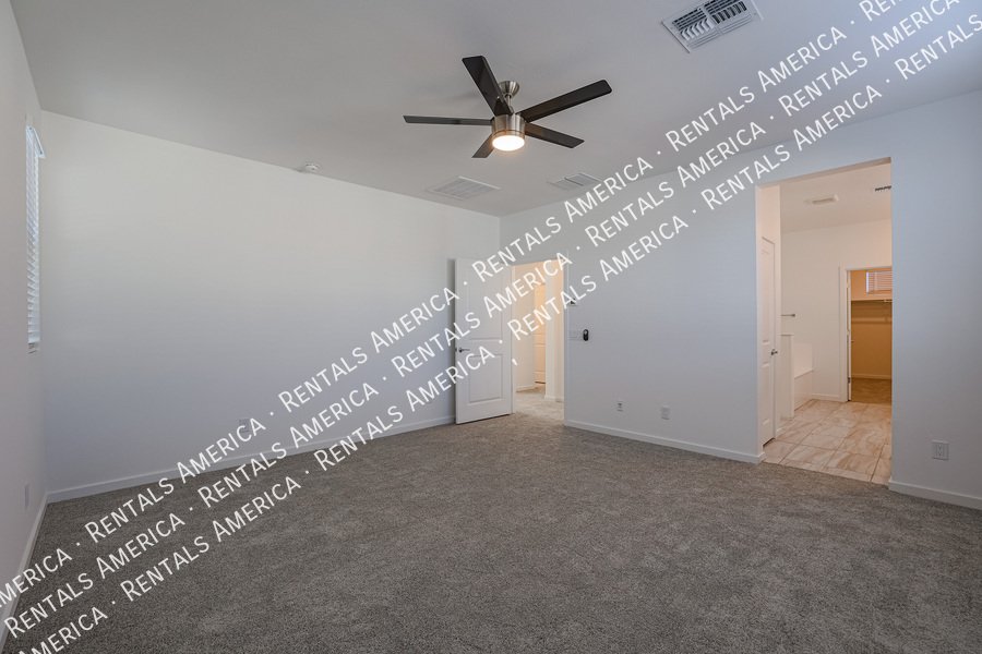 Beautiful Home With Appliances property image