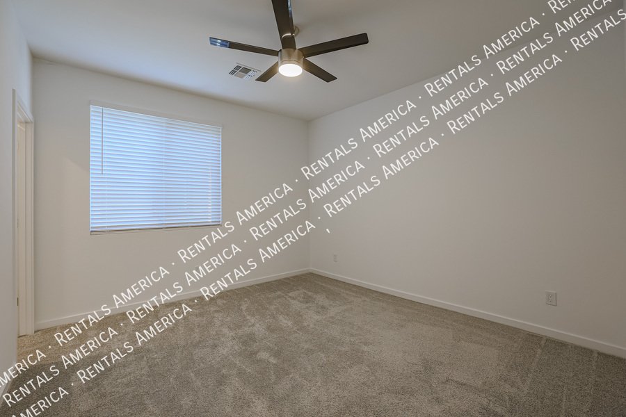 Beautiful Home With Appliances property image