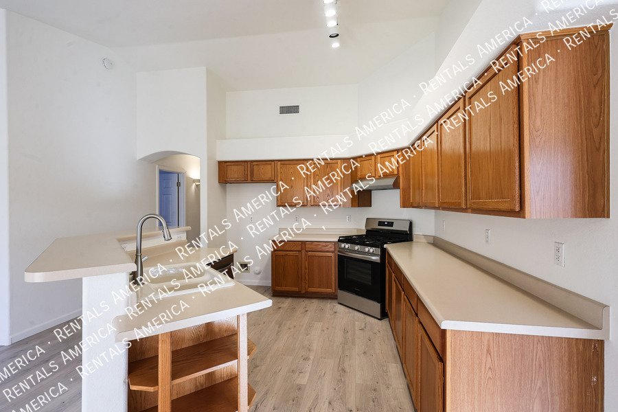 6911 W Monte Lindo property image