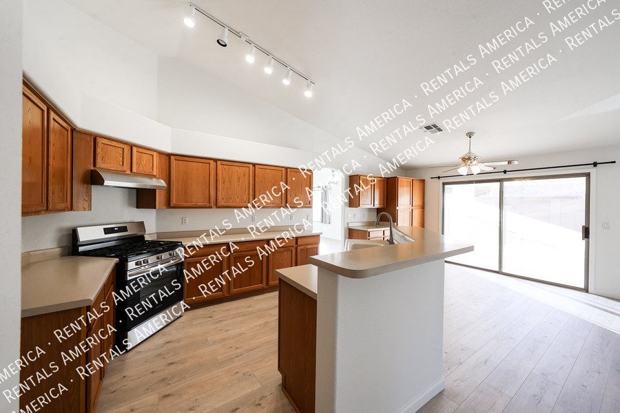 6911 W Monte Lindo property image