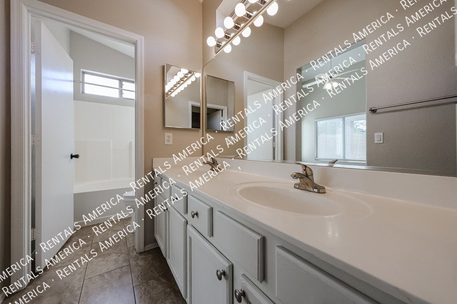 3533 W Sousa Ct property image