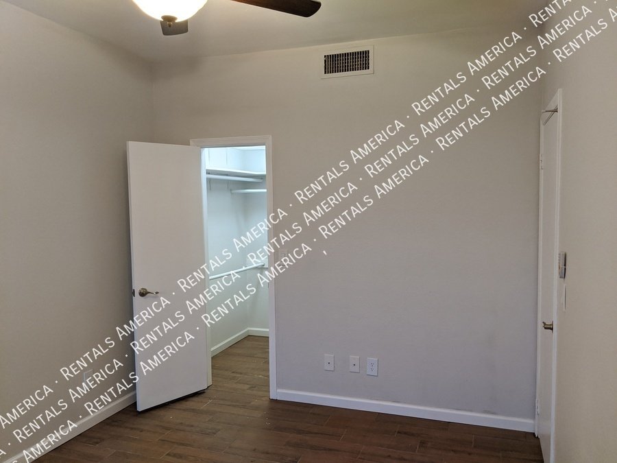 8888 N 47th Ave property image