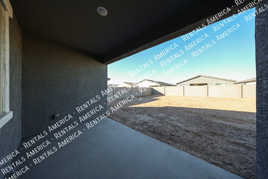 5528 W Mcneil St property image