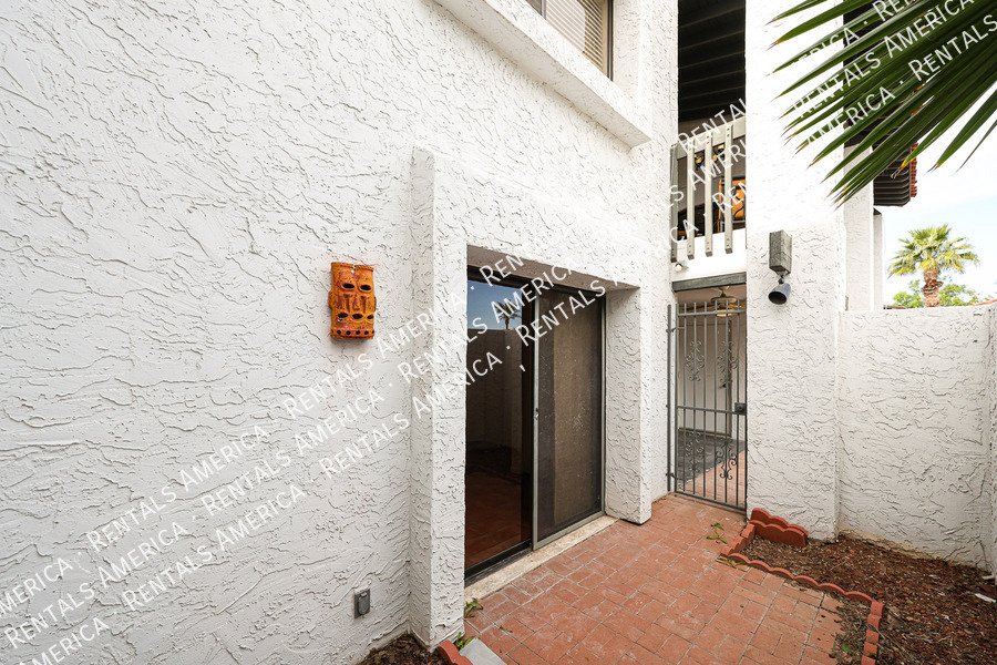 2-Bedroom Condo in Heart of Old Town Scottsdale! property image