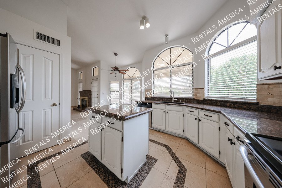 Lakeview Home in Stonebridge Lakes property image