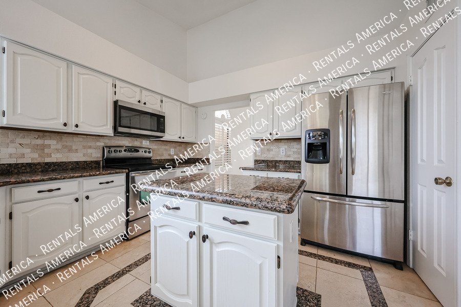 Lakeview Home in Stonebridge Lakes property image