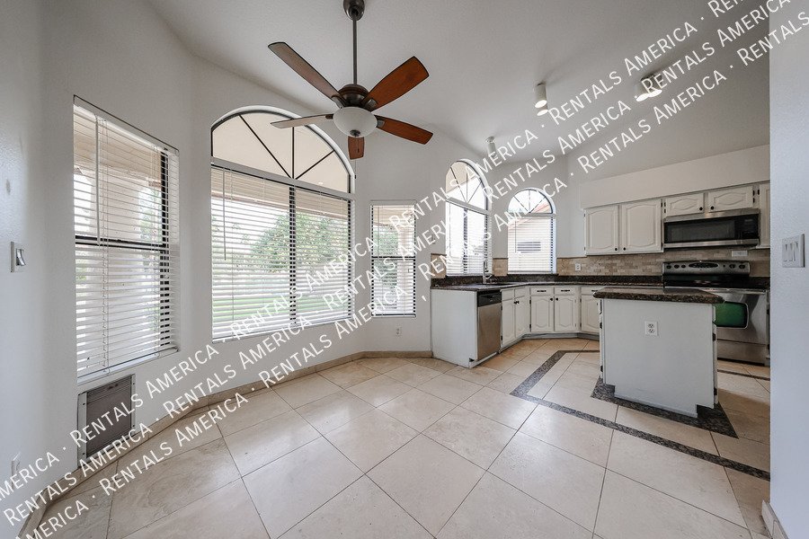 Lakeview Home in Stonebridge Lakes property image