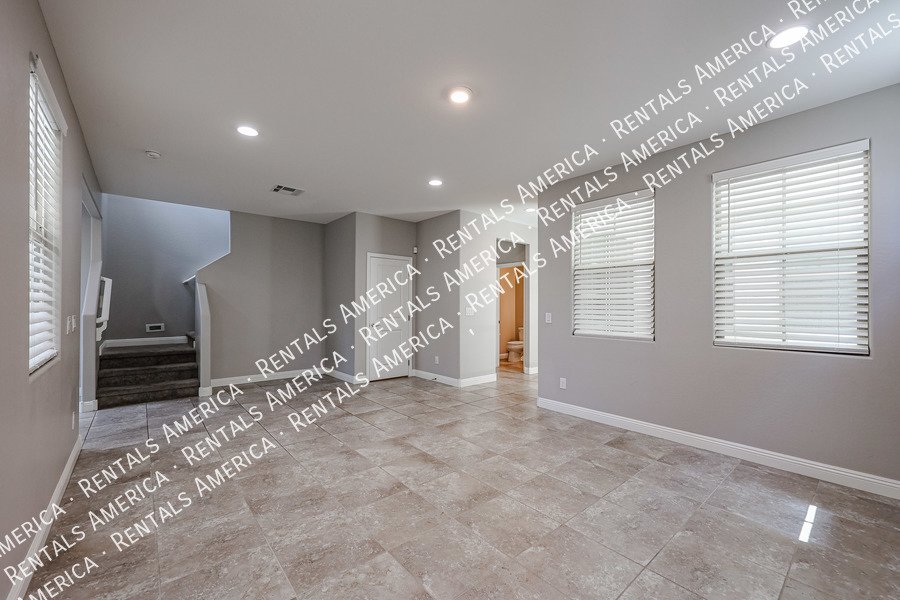 3 bedroom 2.5 bath with Community Pool property image