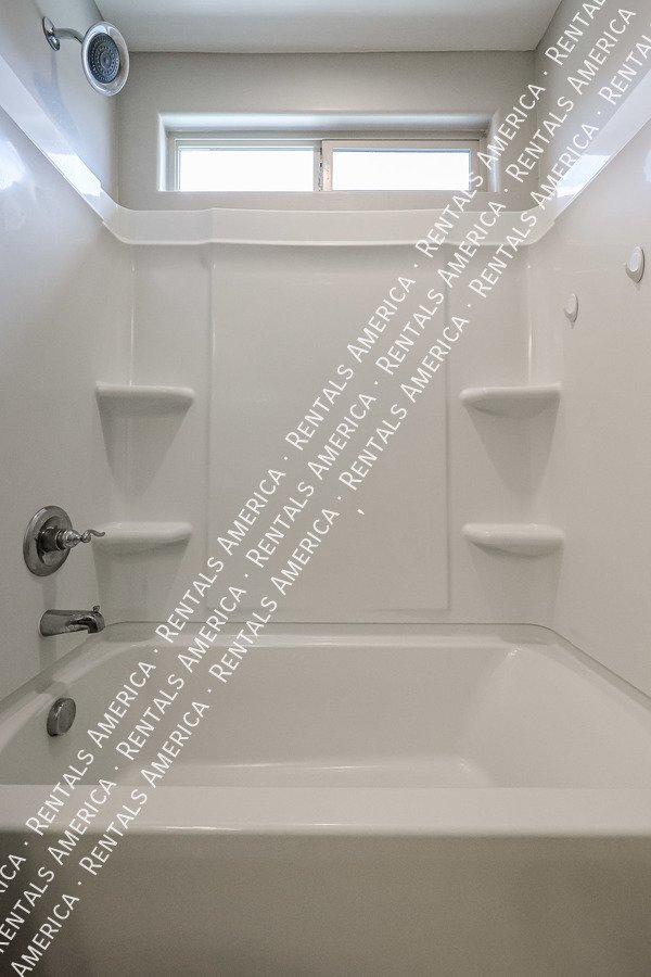 3 bedroom 2.5 bath with Community Pool property image