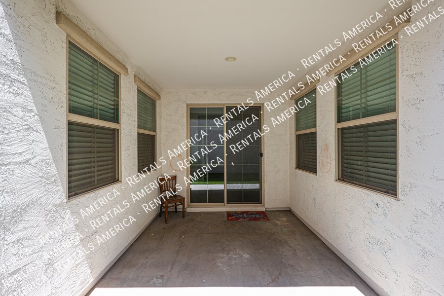 3 bedroom 2.5 bath with Community Pool property image