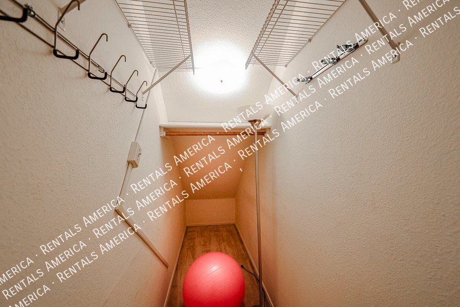 4-Bedroom, 3 Bath Home in Marbrisa Ranch property image