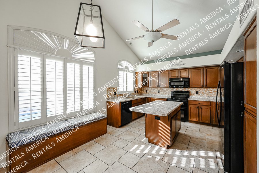 4-Bedroom, 3 Bath Home in Marbrisa Ranch property image