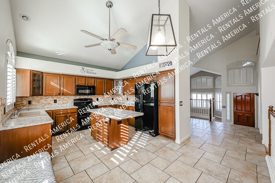 4-Bedroom, 3 Bath Home in Marbrisa Ranch property image