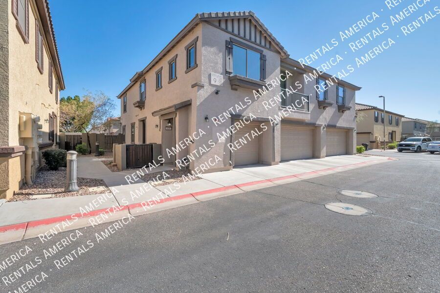 2 bed 2 bath Open floor plan-Section 8 available property image