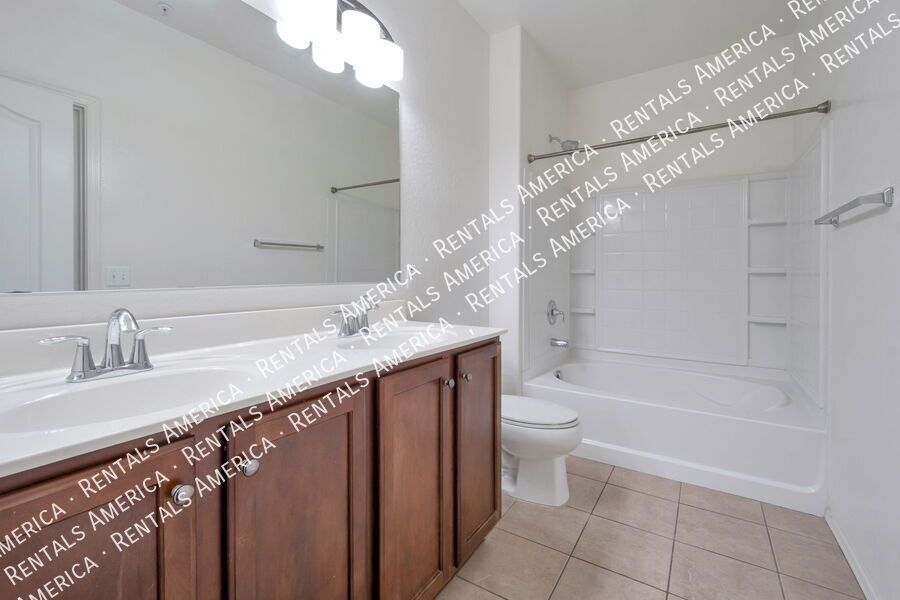 2 bed 2 bath Open floor plan-Section 8 available property image