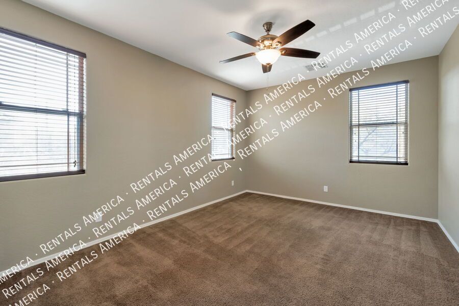 2 bed 2 bath Open floor plan-Section 8 available property image