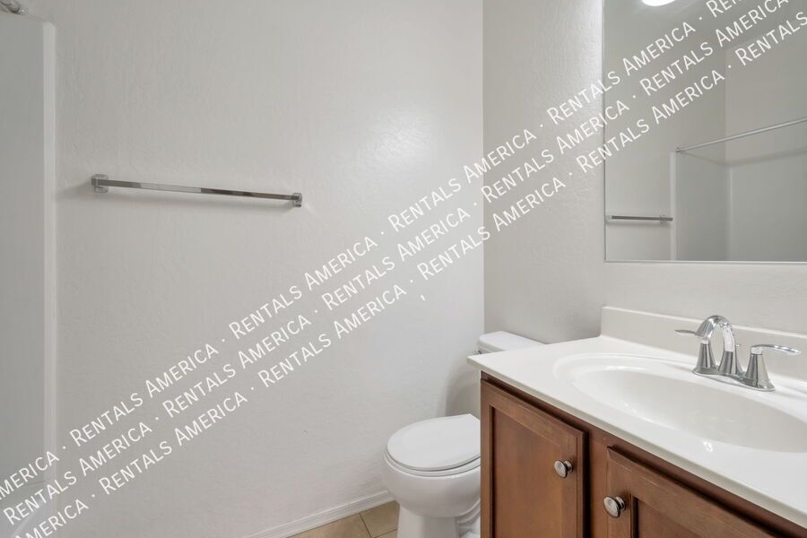 2 bed 2 bath Open floor plan-Section 8 available property image