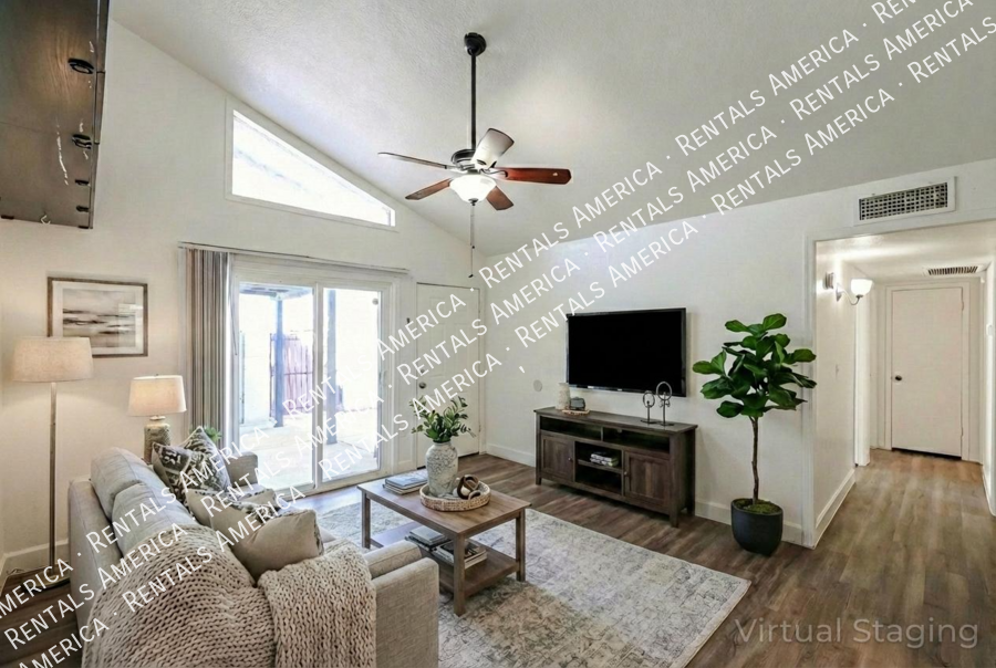 Fantastic 3/2 Bath Townhouse Riverview Area property image