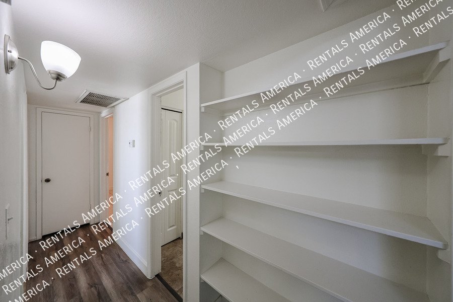 Fantastic 3/2 Bath Townhouse Riverview Area property image