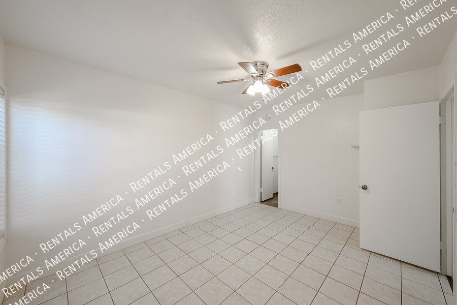 Fantastic 3/2 Bath Townhouse Riverview Area property image