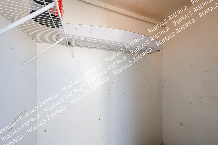 Fantastic 3/2 Bath Townhouse Riverview Area property image