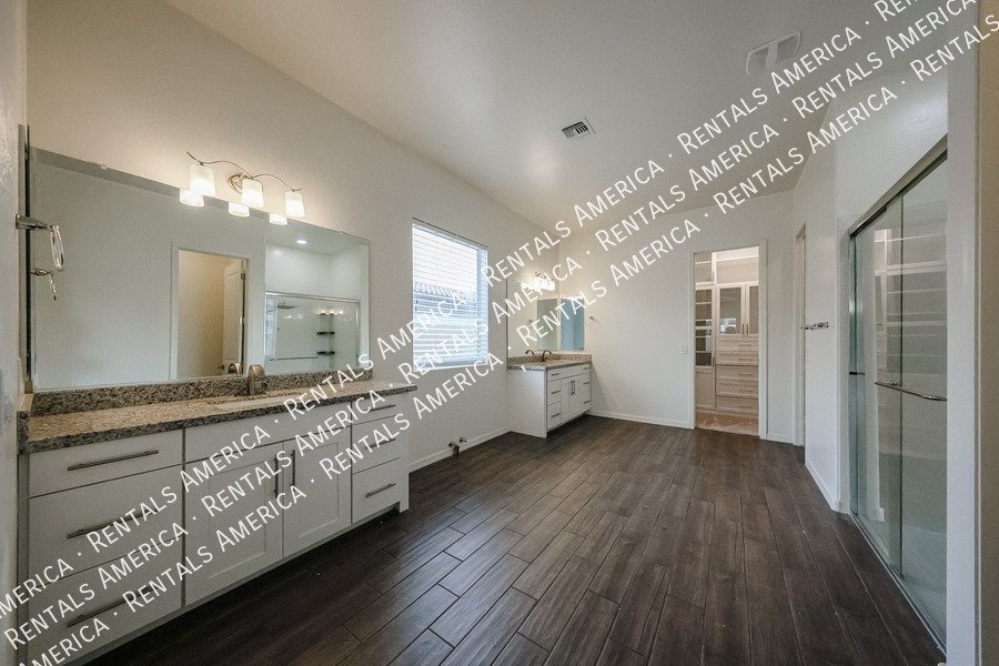 Single level Beauty in Rittenhouse On The Ranch! property image