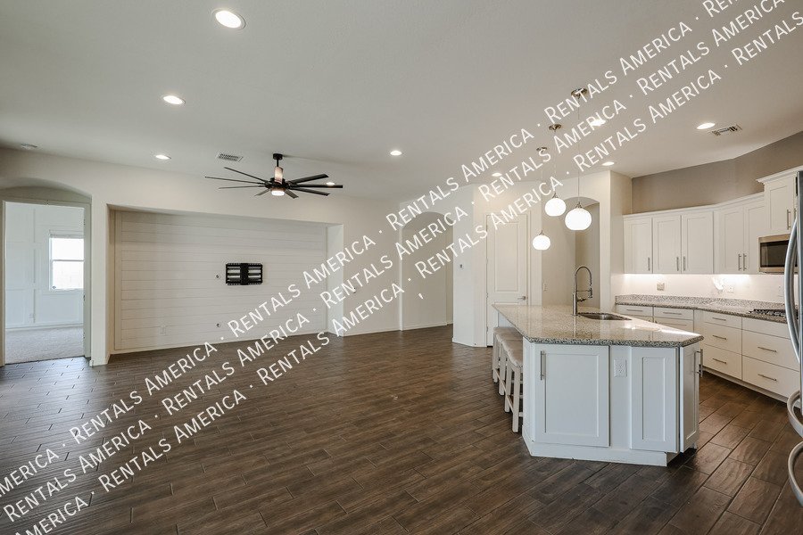 Single level Beauty in Rittenhouse On The Ranch! property image