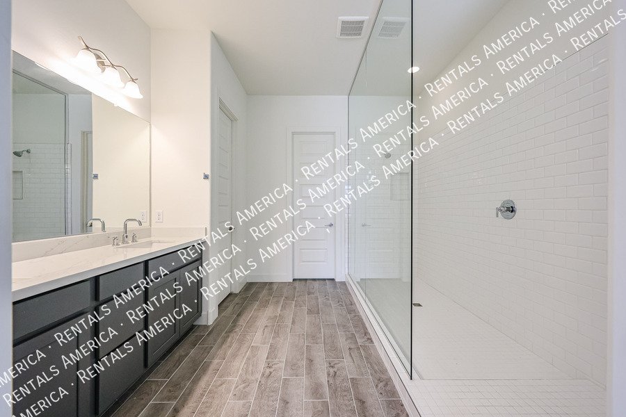 Brand New Home ? Spacious, Stylish & Move-In Ready! property image