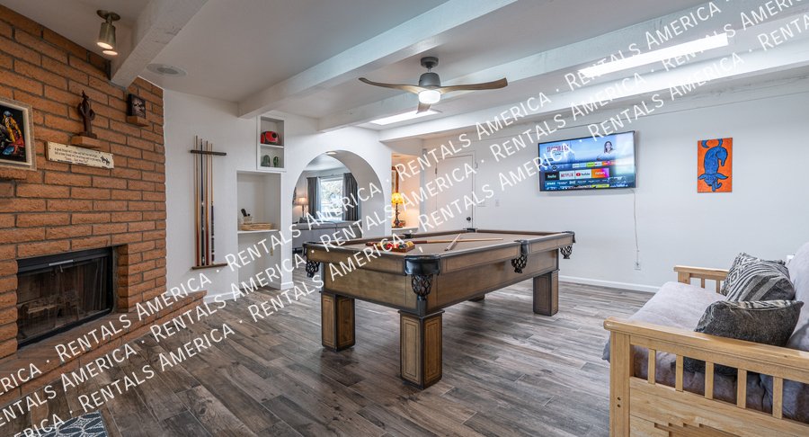 Spacious 5 Bedroom Home With Refreshing Pool & Large Backyard!!! property image