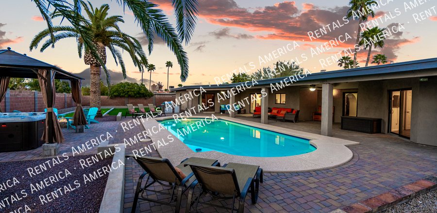 Spacious 5 Bedroom Home With Refreshing Pool & Large Backyard!!! property image