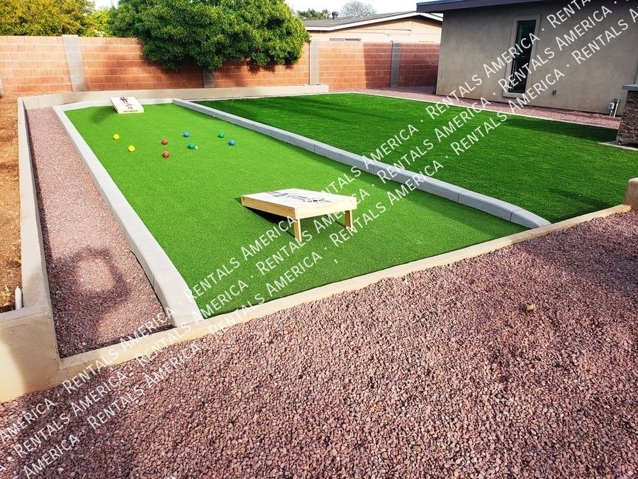 Spacious 5 Bedroom Home With Refreshing Pool & Large Backyard!!! property image