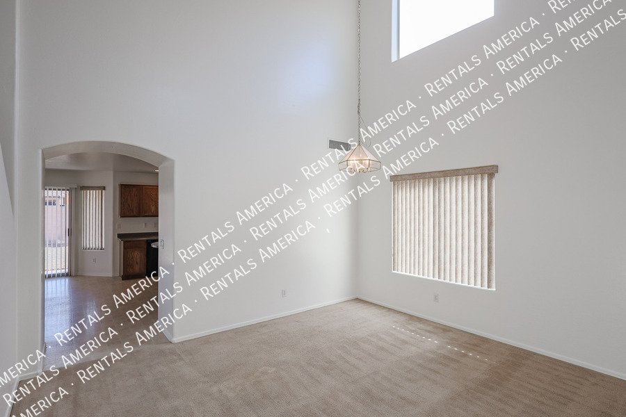 Move In Ready- Avondale 5 bed 3 full bath property image