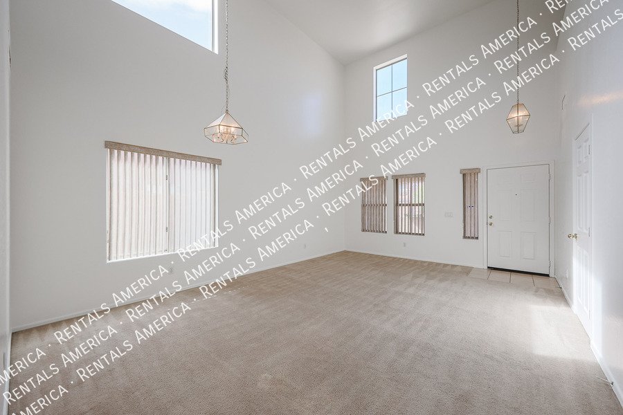 Move In Ready- Avondale 5 bed 3 full bath property image