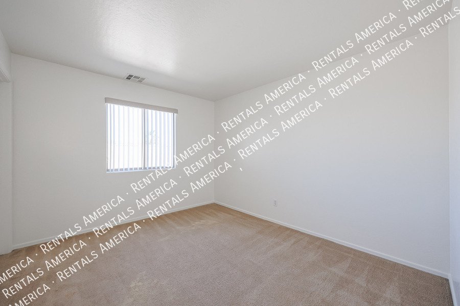 Move In Ready- Avondale 5 bed 3 full bath property image