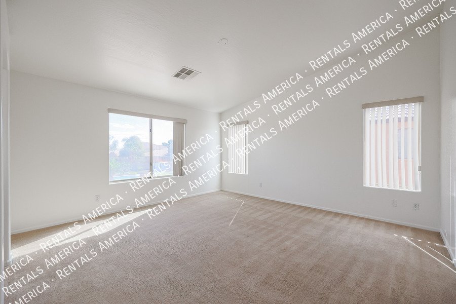 Move In Ready- Avondale 5 bed 3 full bath property image